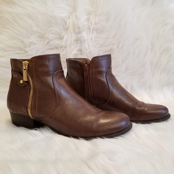 Unisa 'Unpatsie' Bootie - Picture 3 of 12